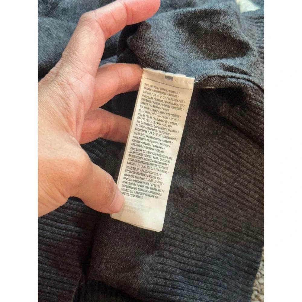 Abercrombie & Fitch Muscle Fit V-Neck Sweater Charcoal Gray Cotton Cashmere M